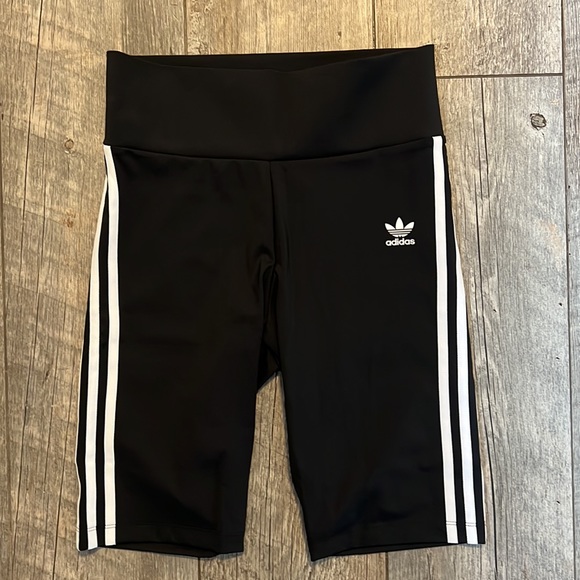 Adidas Women's High-Waisted Biker Shorts PrimeBlue - Picture 5 of 6